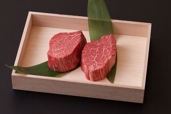 A5等級松阪牛シャトーブリアンギフト 120g×2枚~
